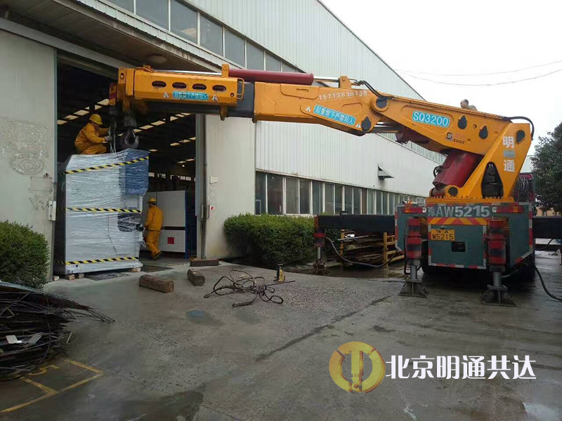 數(shù)控折彎機吊裝卸車入位